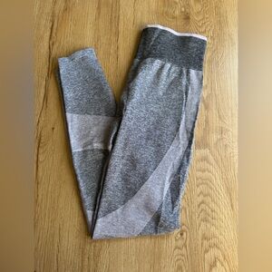 PINK Victoria’s Secret Seamless Leggings